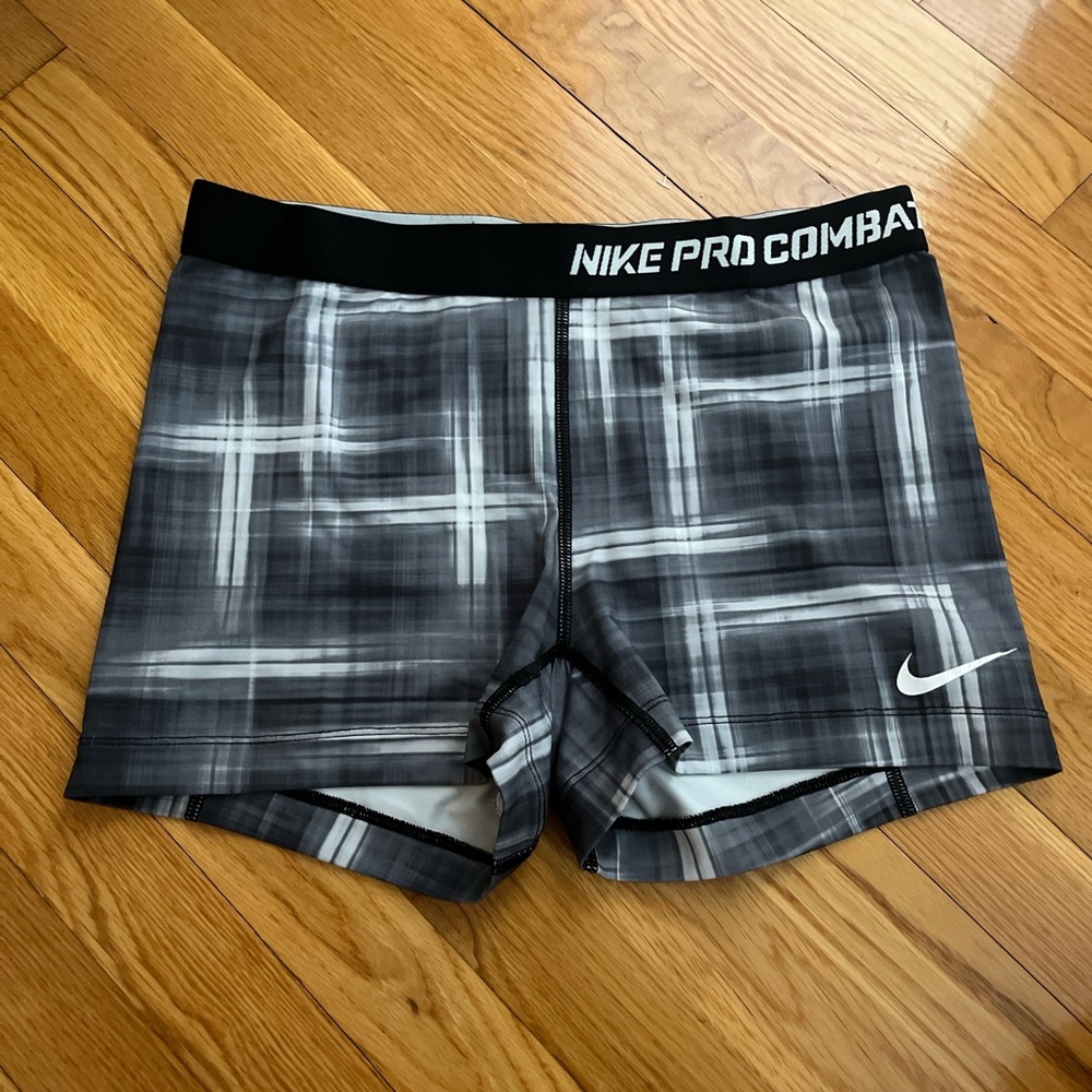 Nike Pros Combat plaid short (blue got sold!!!)